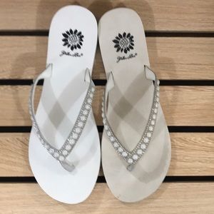 women's adidas adilette slides